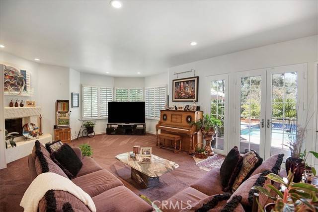 Chatsworth, CA 91311,22359 N Summit Ridge CIR