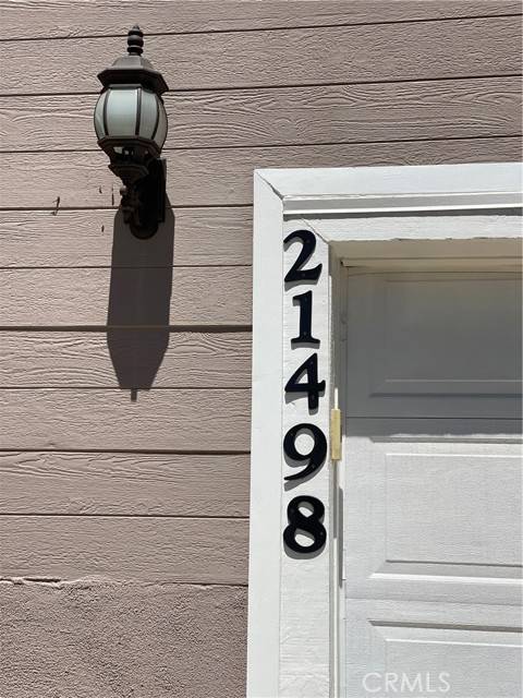 Chatsworth, CA 91311,21498 Arapahoe