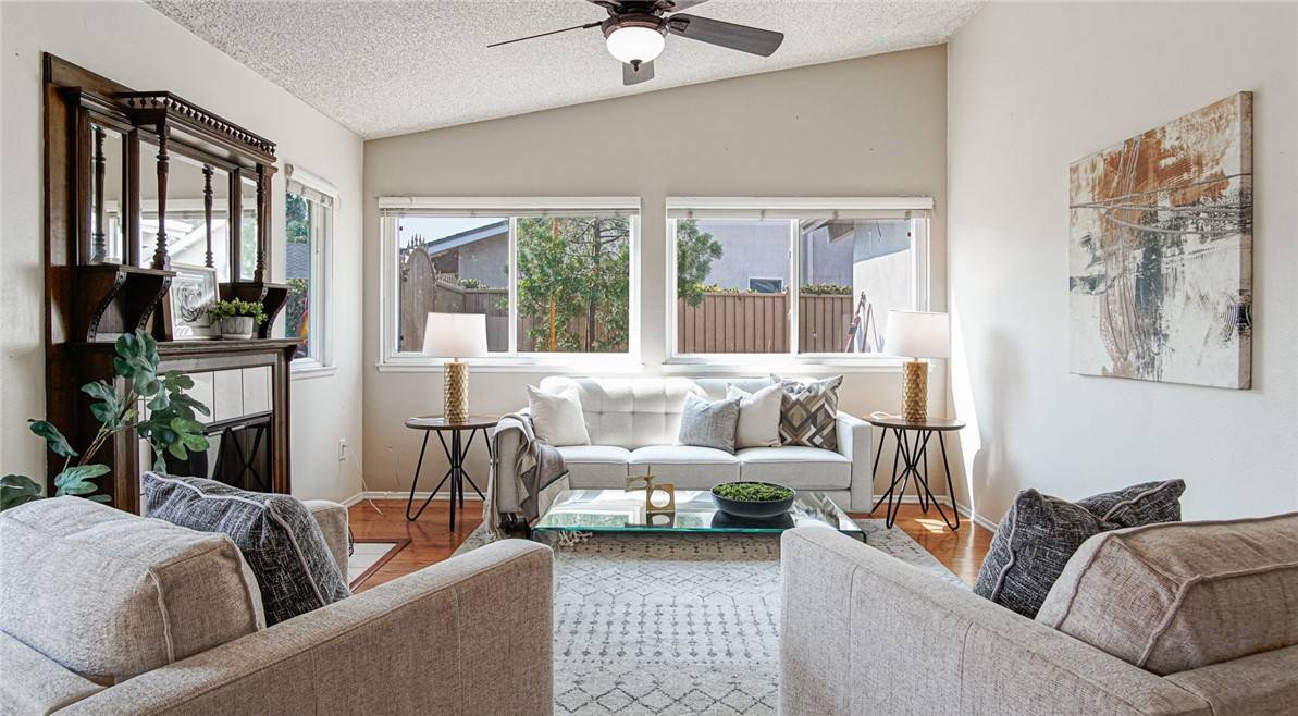 Chatsworth, CA 91311,9440 Glade AVE