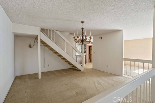 Chatsworth, CA 91311,10060 Larwin AVE 5