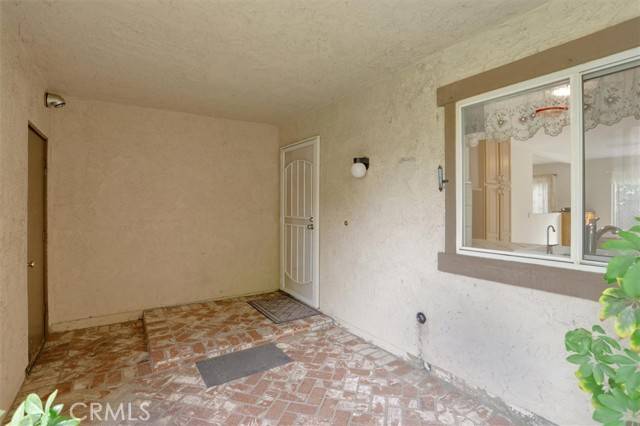 Chatsworth, CA 91311,22008 Lemarsh ST