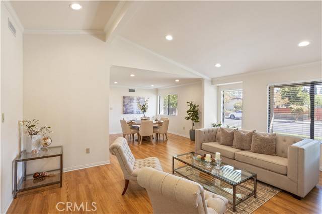 Chatsworth, CA 91311,22211 Acorn ST