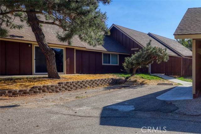 Tehachapi, CA 93561,102 Meadow Lakes DR