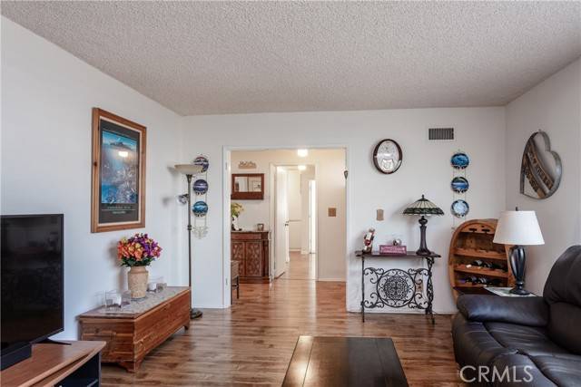 Chatsworth, CA 91311,9618 Jumilla AVE