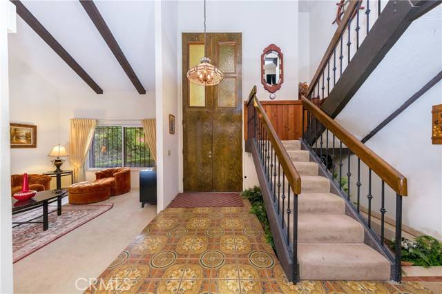 Chatsworth, CA 91311,9934 Farralone AVE