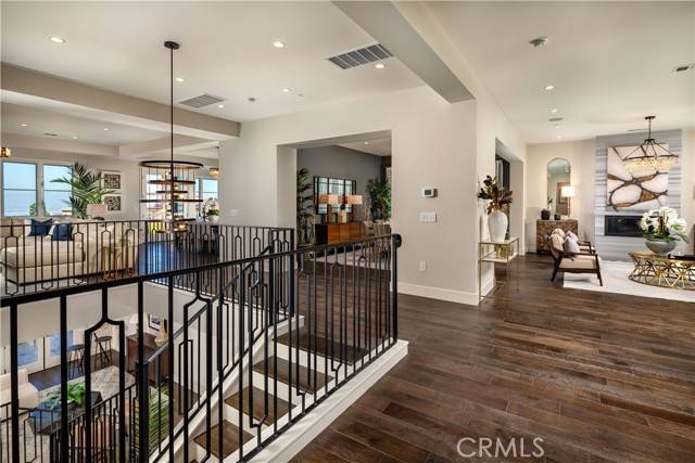 Palos Verdes Estates, CA 90274,916 Via Del Monte