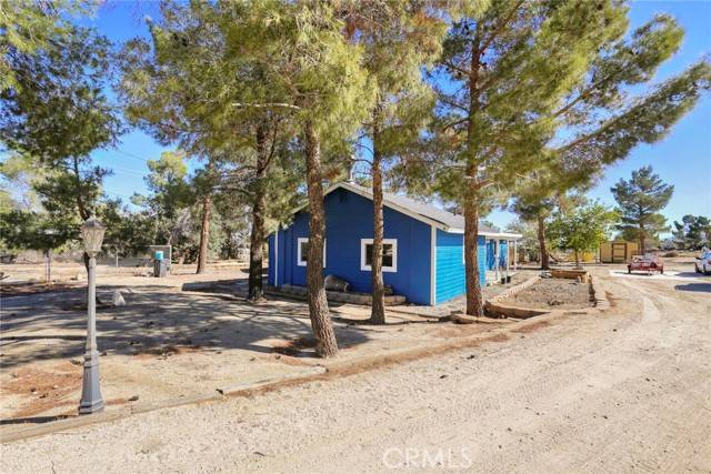 Phelan, CA 92371,10233 Sahara RD