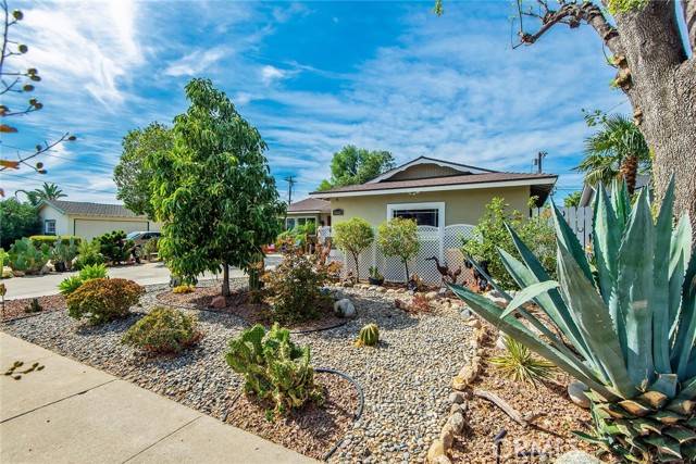 Chatsworth, CA 91311,10521 Owensmouth AVE