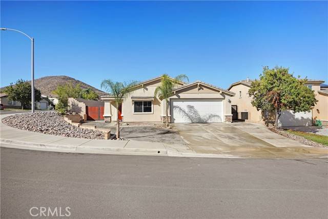 Canyon Lake, CA 92587,23614 Badger Creek LN