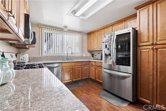 Chatsworth, CA 91311,21211 Lemarsh ST