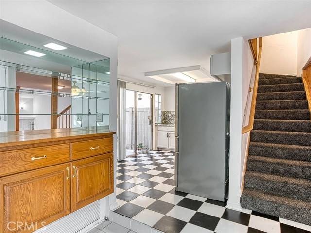 Chatsworth, CA 91311,22162 James Alan CIR