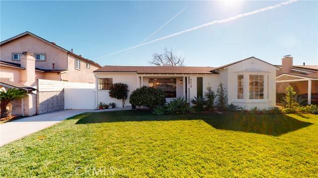 Windsor Hills, CA 90043,4210 W 62nd ST