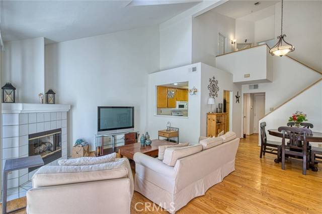 Chatsworth, CA 91311,22317 Mission CIR