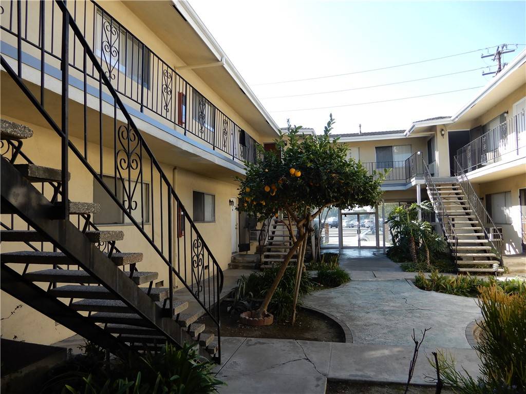 Whittier, CA 90605,13425 Mulberry DR