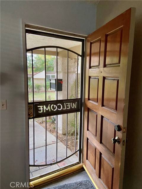 Chatsworth, CA 91311,10060 Larwin AVE 6