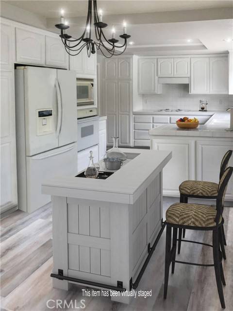 Chatsworth, CA 91311,10041 Cozycroft AVE