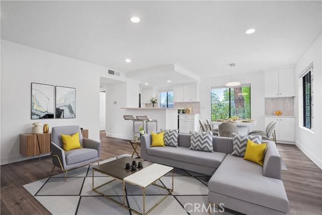 Chatsworth, CA 91311,10221 Oklahoma AVE 34