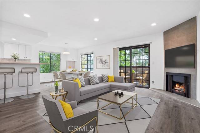 Chatsworth, CA 91311,10221 Oklahoma AVE 34