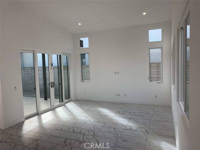 Palm Springs, CA 92262,484 Fountain DR