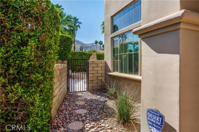 Palm Springs, CA 92262,327 Ameno DR