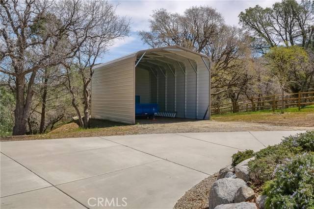 Tehachapi, CA 93561,20322 Oakdale LN