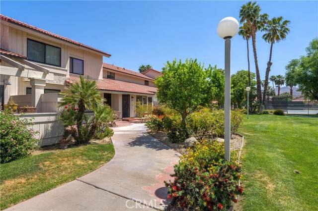 Palm Springs, CA 92264,6065 Montecito DR 3