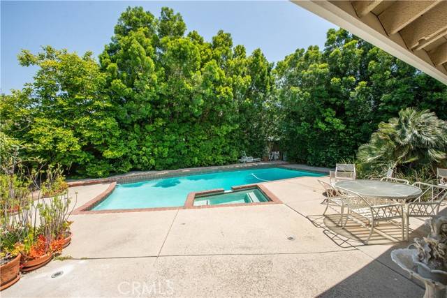 Chatsworth, CA 91311,9942 Hanna AVE