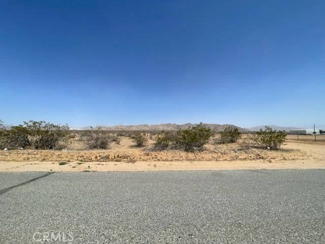Apple Valley, CA 92307,0 Navajo RD