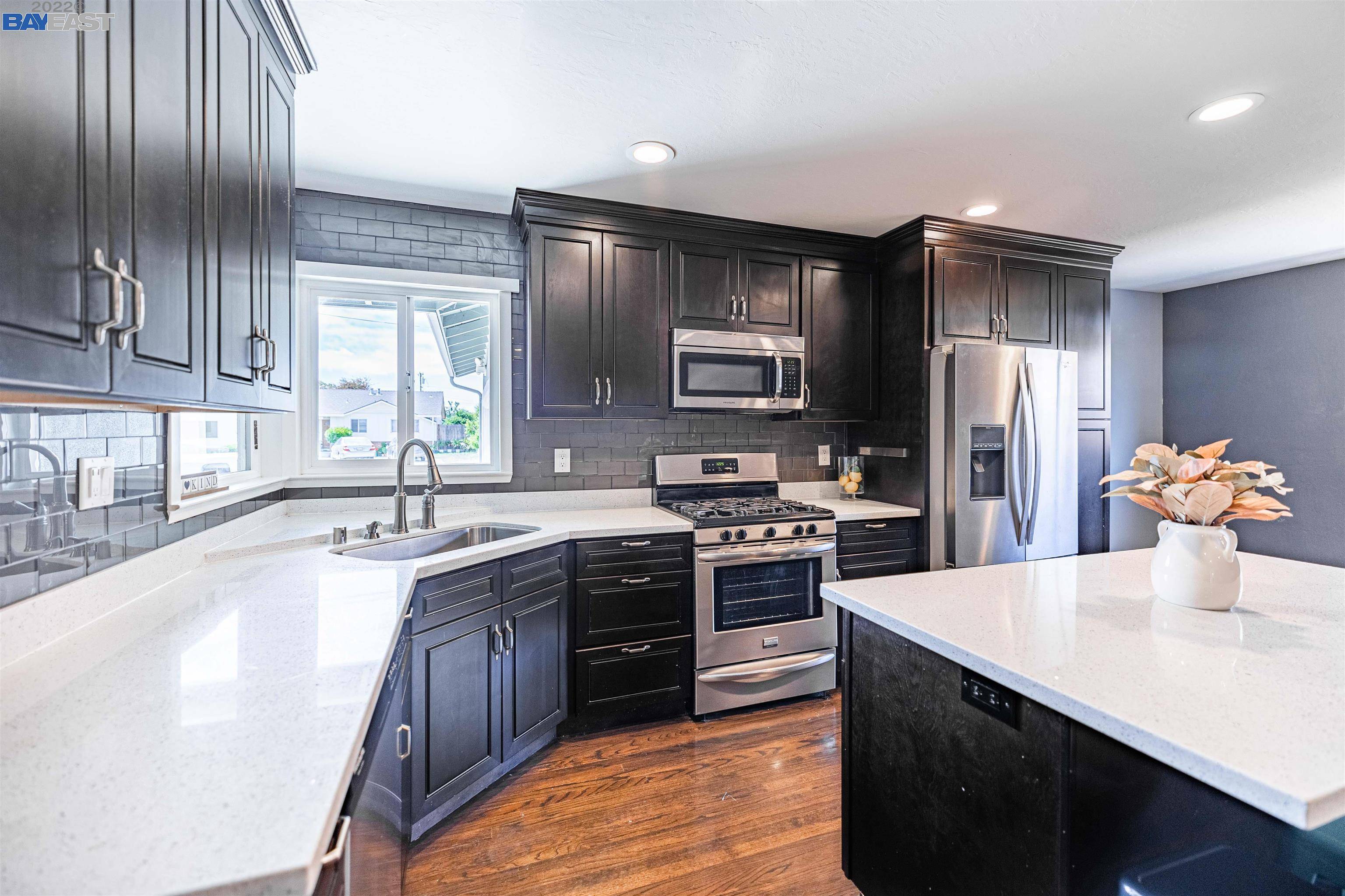 Newark, CA 94560,37164 Saint Christopher St