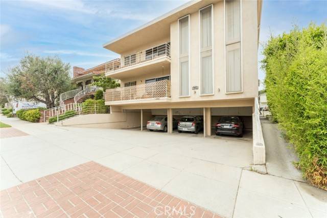 Santa Monica, CA 90403,943 19th ST