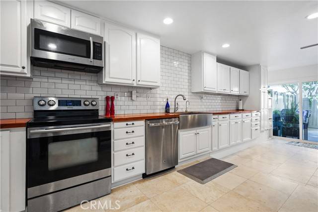 Chatsworth, CA 91311,10179 Larwin AVE 2