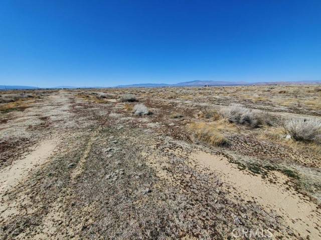 Lancaster, CA 93536,0 Vac/Ave C14/Vic 65 Stw