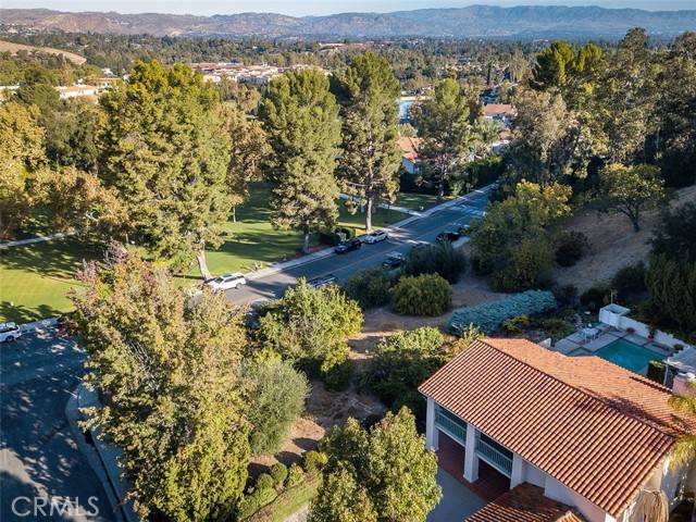 Calabasas, CA 91302,4440 Park Aurora