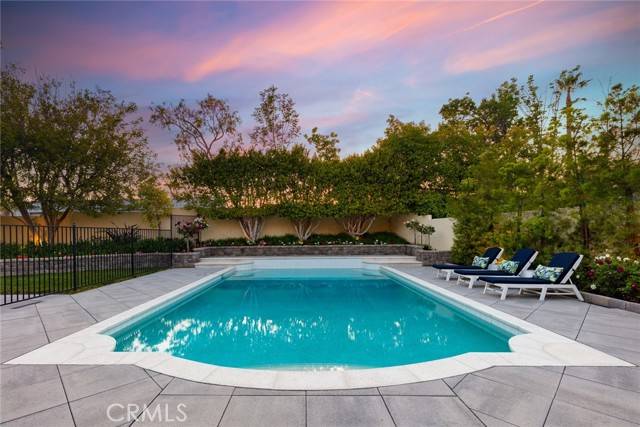 Chatsworth, CA 91311,10749 Baile AVE