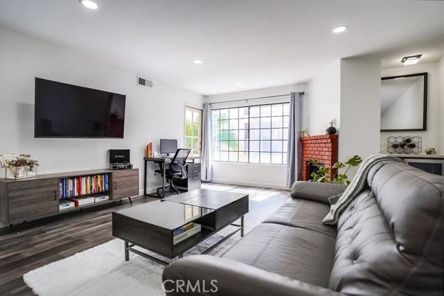 San Pedro, CA 90732,27980 S Western AVE 111