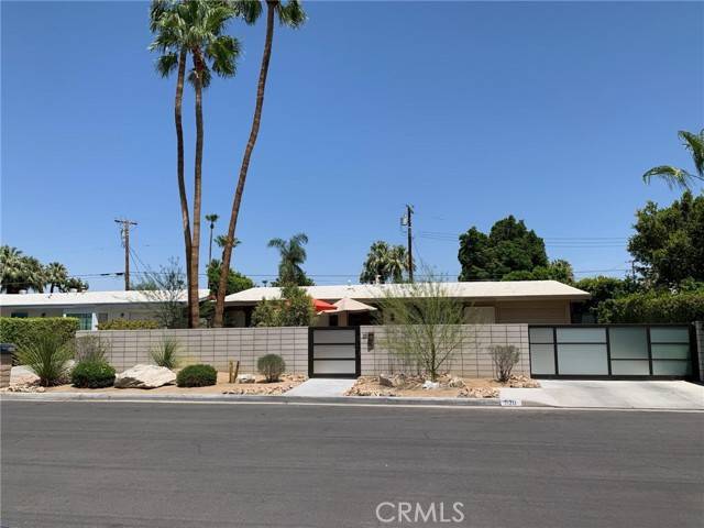 Palm Springs, CA 92262,530 N Calle Rolph