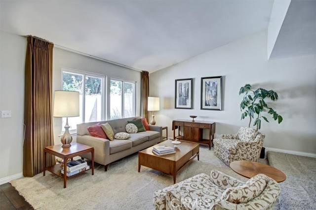 Chatsworth, CA 91311,10200 Larwin AVE 6