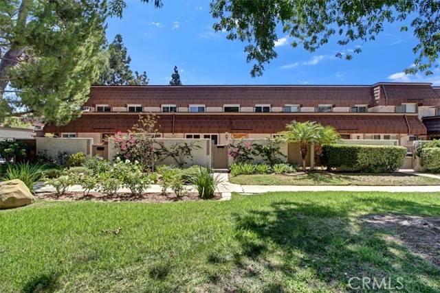 Chatsworth, CA 91311,10200 Larwin AVE 6