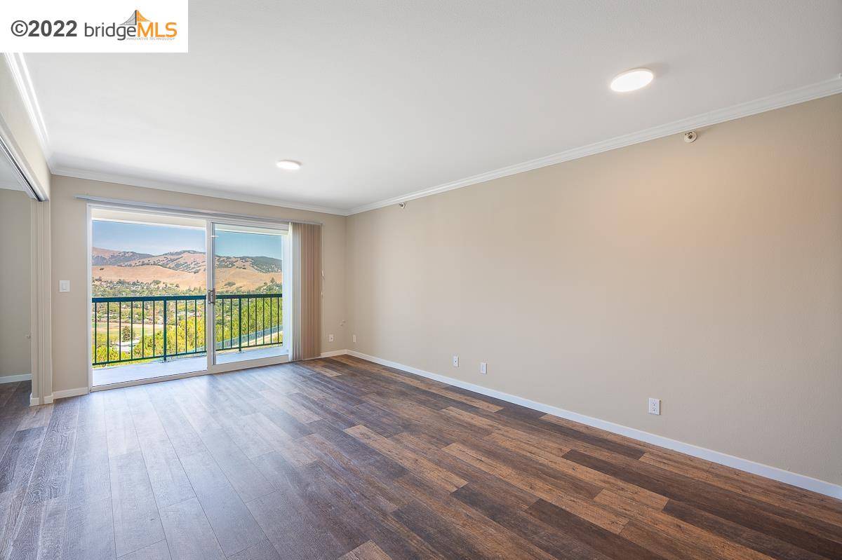 San Rafael, CA 94903,100 Thorndale Dr 206