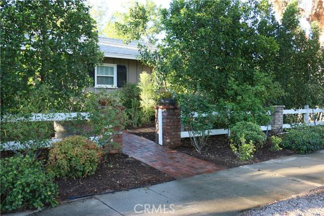 Chatsworth, CA 91311,20601 Devonshire ST