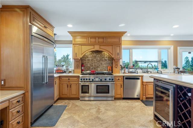 San Pedro, CA 90732,1901 W Santa Cruz ST