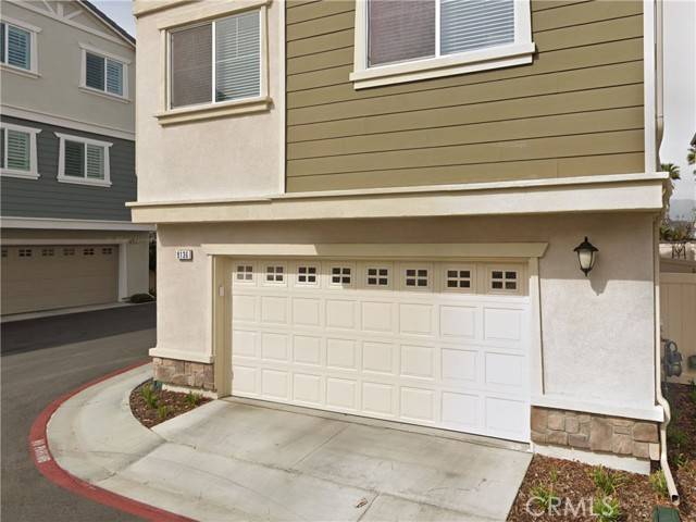 Chatsworth, CA 91311,9136 Foster LN