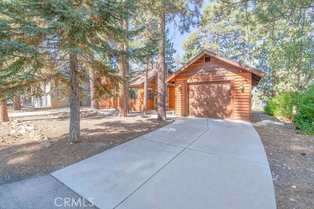 Big Bear Lake, CA 92315,39155 Crest LN