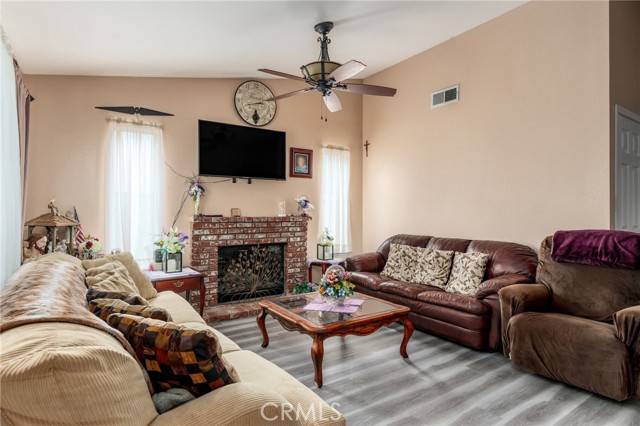 Jurupa Valley, CA 92509,6890 Condor DR