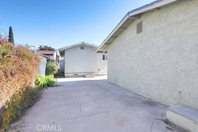 Pico Rivera, CA 90660,4757 Orange ST