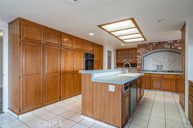 Highland, CA 92346,2904 Palm AVE