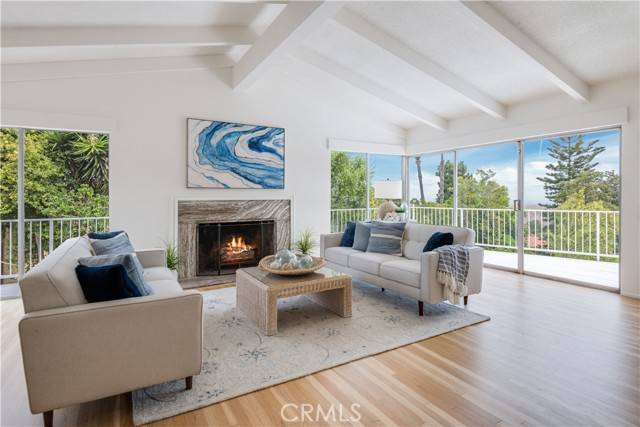 Palos Verdes Estates, CA 90274,928 Via Panorama
