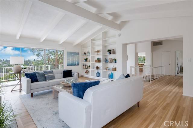 Palos Verdes Estates, CA 90274,928 Via Panorama