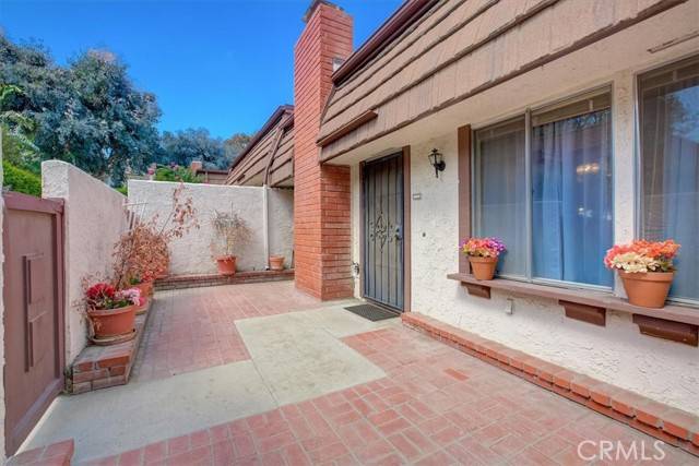 Chatsworth, CA 91311,10121 Larwin AVE 3