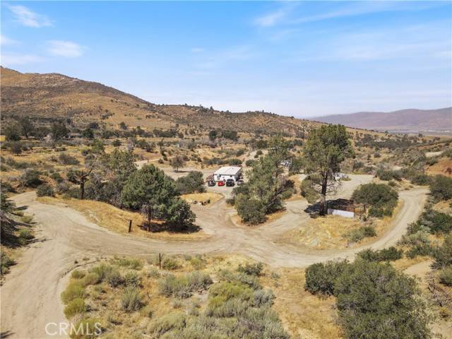 Tehachapi, CA 93561,17272 Summers DR